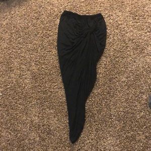 Black skirt with side slit